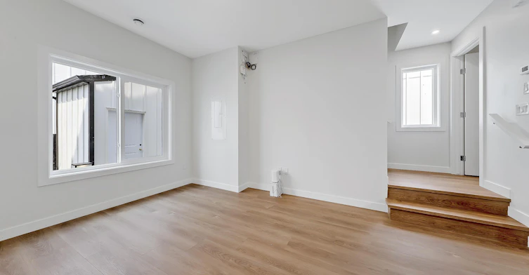 3408 37 Street Southwest, Calgary, AB, T3E 3C1 - 2