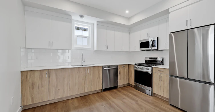 3408 37 Street Southwest, Calgary, AB, T3E 3C1 - 5