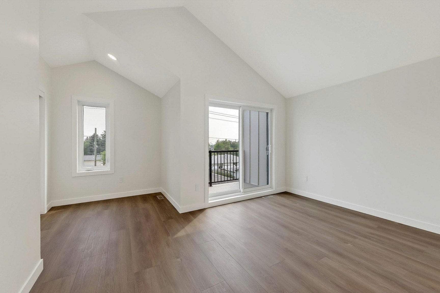 3408 37 Street Southwest, Calgary, AB, T3E 3C1 - 13