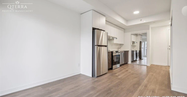 206-135 Canon Jackson Drive, Toronto, ON, M6M 0C3 - 5