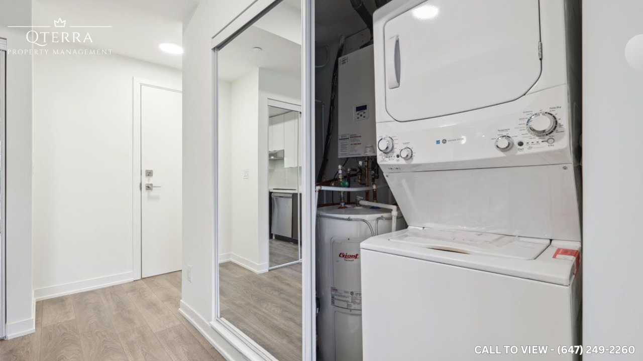 206-135 Canon Jackson Drive, Toronto, ON, M6M 0C3 - 20