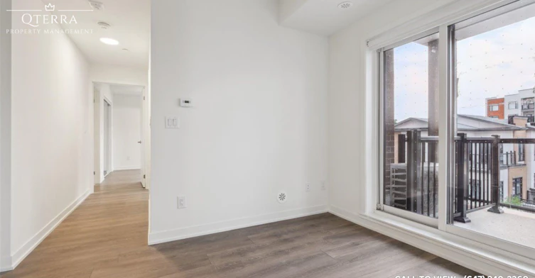 206-135 Canon Jackson Drive, Toronto, ON, M6M 0C3 - 11