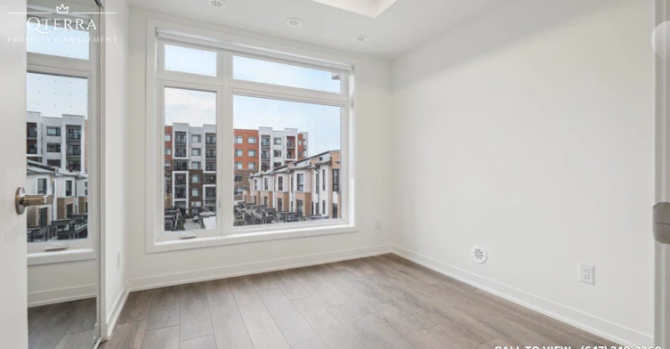 206-135 Canon Jackson Drive, Toronto, ON, M6M 0C3 - 9
