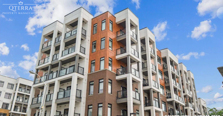 206-135 Canon Jackson Drive, Toronto, ON, M6M 0C3 - 23