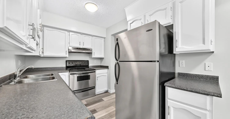 10650 158 Avenue Northwest, Edmonton, AB, T5X 5B5 - 6