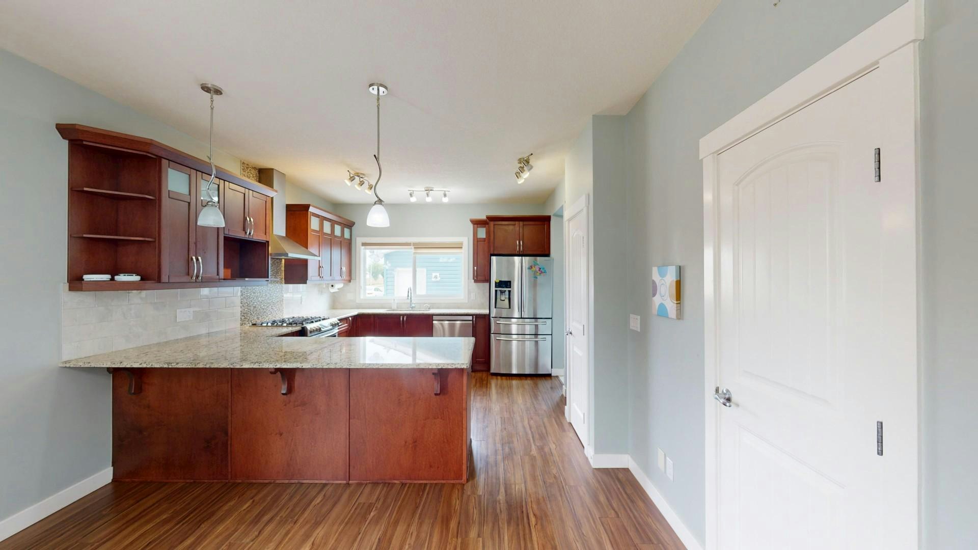 5 Red Embers Row NE, Calgary, AB, T3N 0R4 - 5