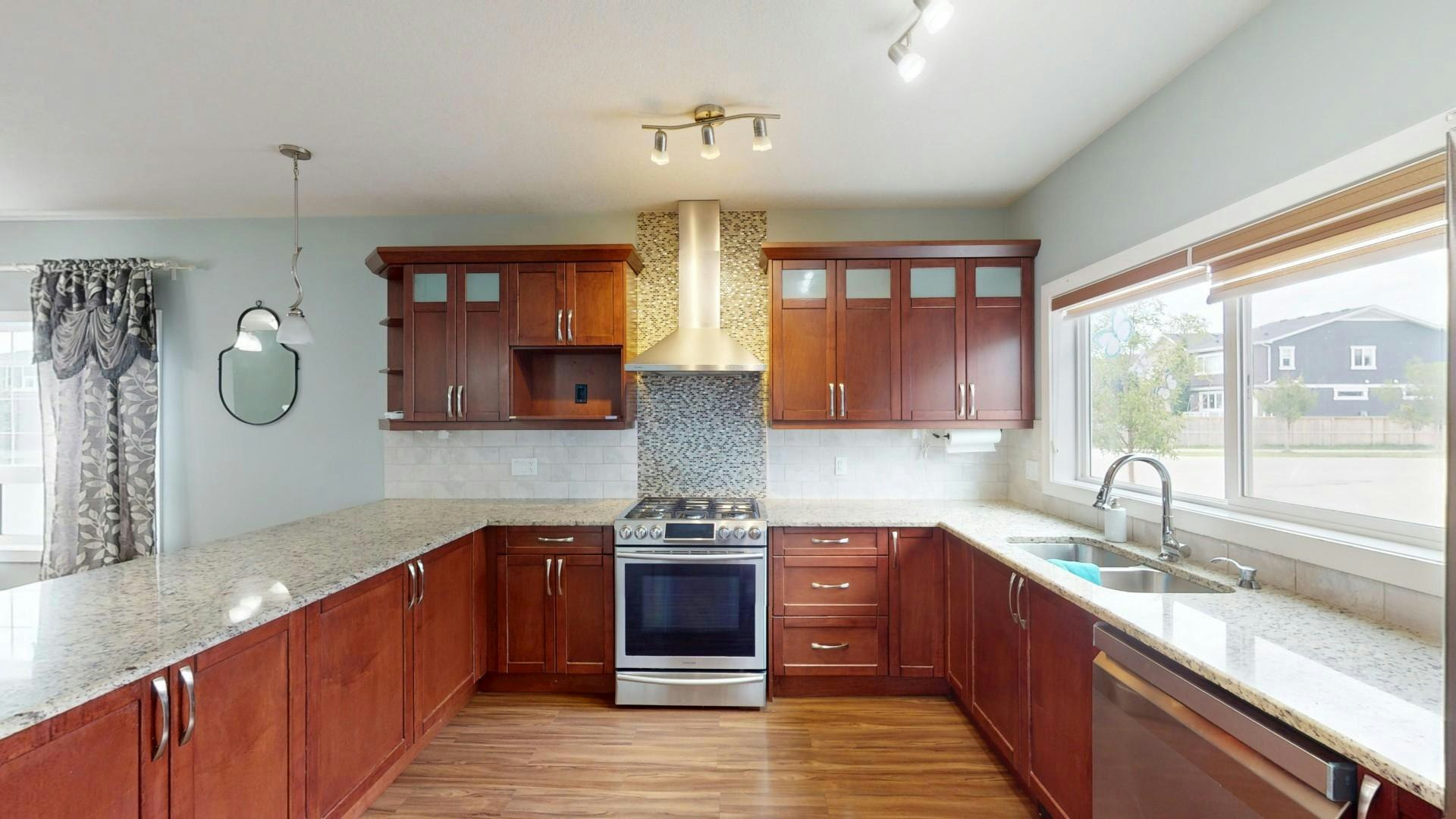 5 Red Embers Row NE, Calgary, AB, T3N 0R4 - 8