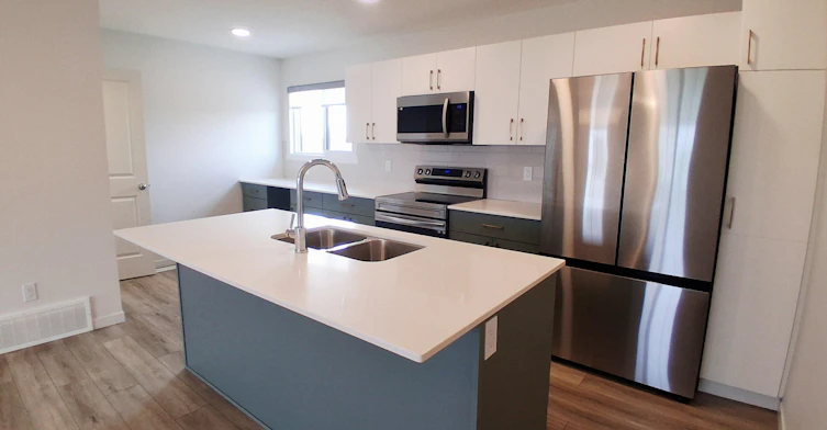 32 Jensen Gate, St. Albert, AB, T8N 7Y5 - 2