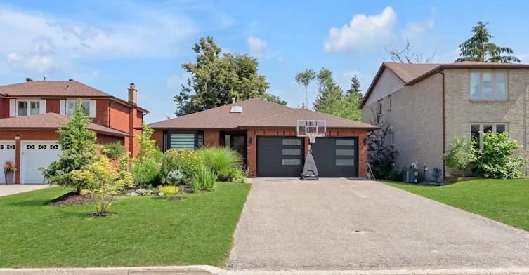 145 Shirley Avenue, Barrie, ON, L4N 6E6