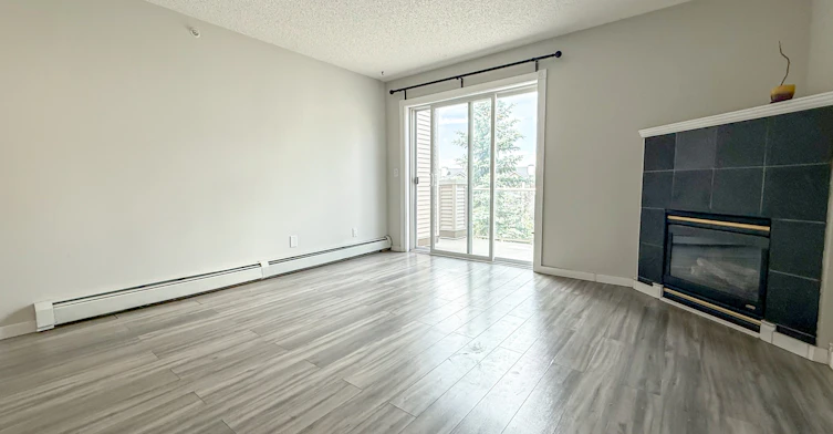4000 Somervale Court Southwest, Calgary, AB, T2Y 4J3 - 9