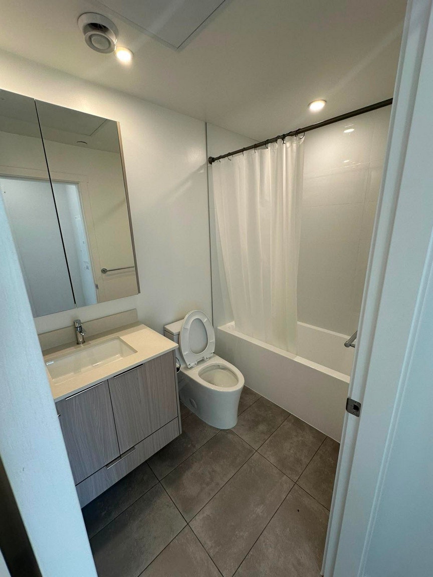 13968 Laurel Drive, Surrey, BC, V3T 1A8 - 6