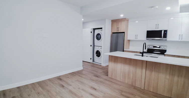 2240B-8 Street Northwest, Calgary, AB, T2M 5K8 - 6