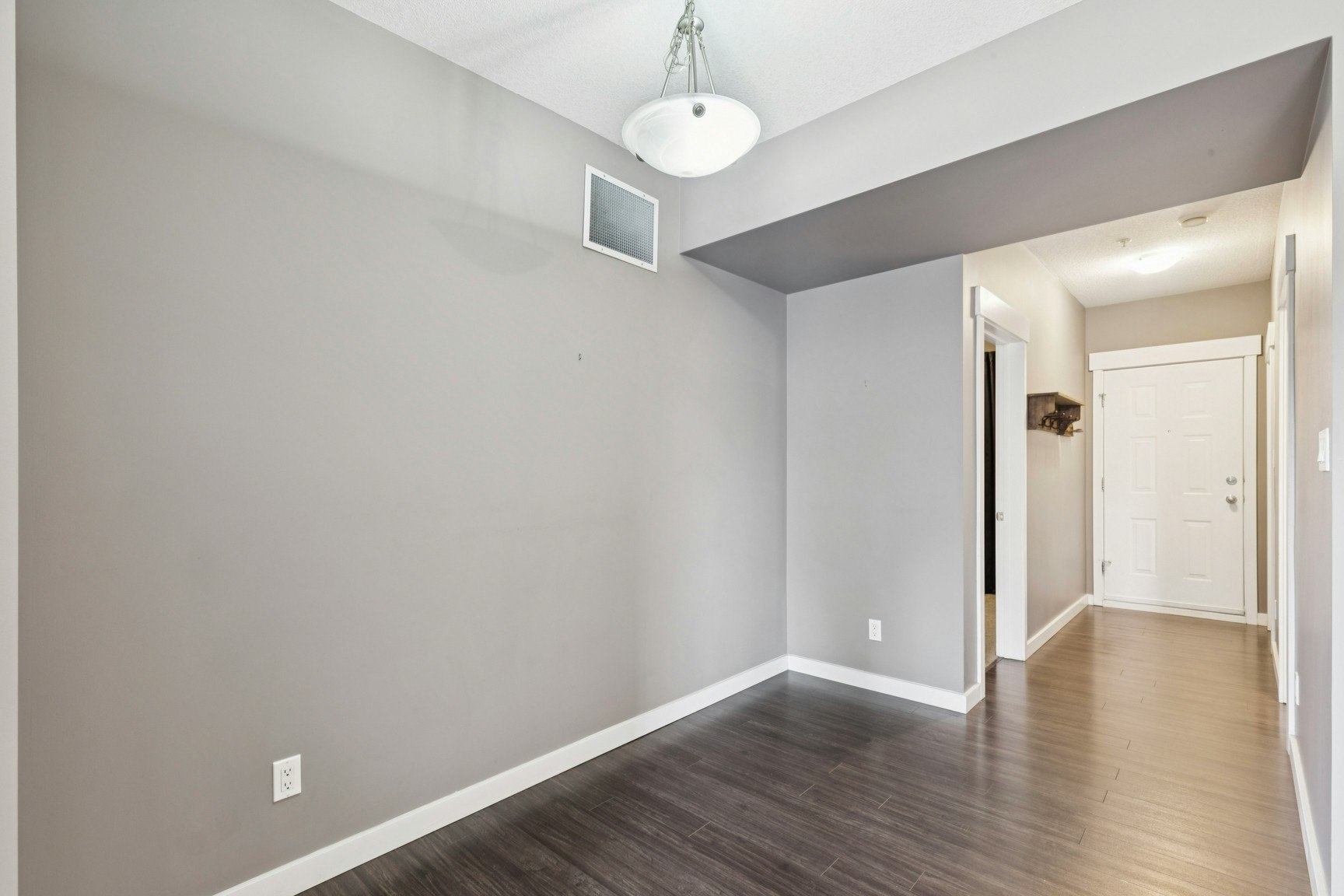 10518 113 Street, Edmonton, AB, T5H 0C6 - 8