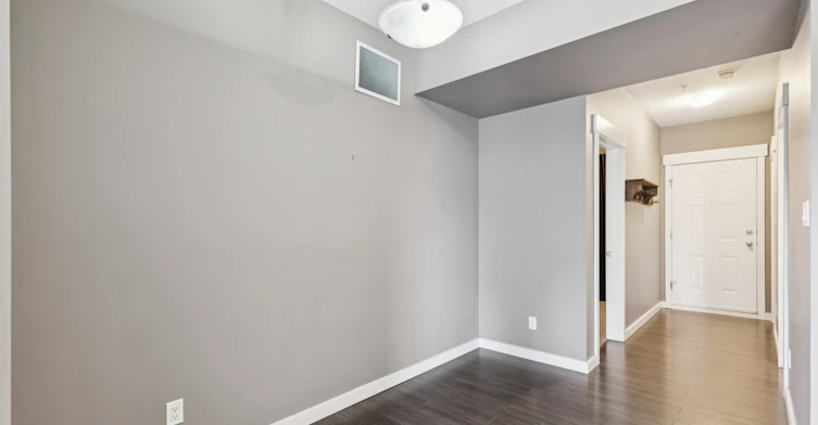 10518 113 Street, Edmonton, AB, T5H 0C6 - 8