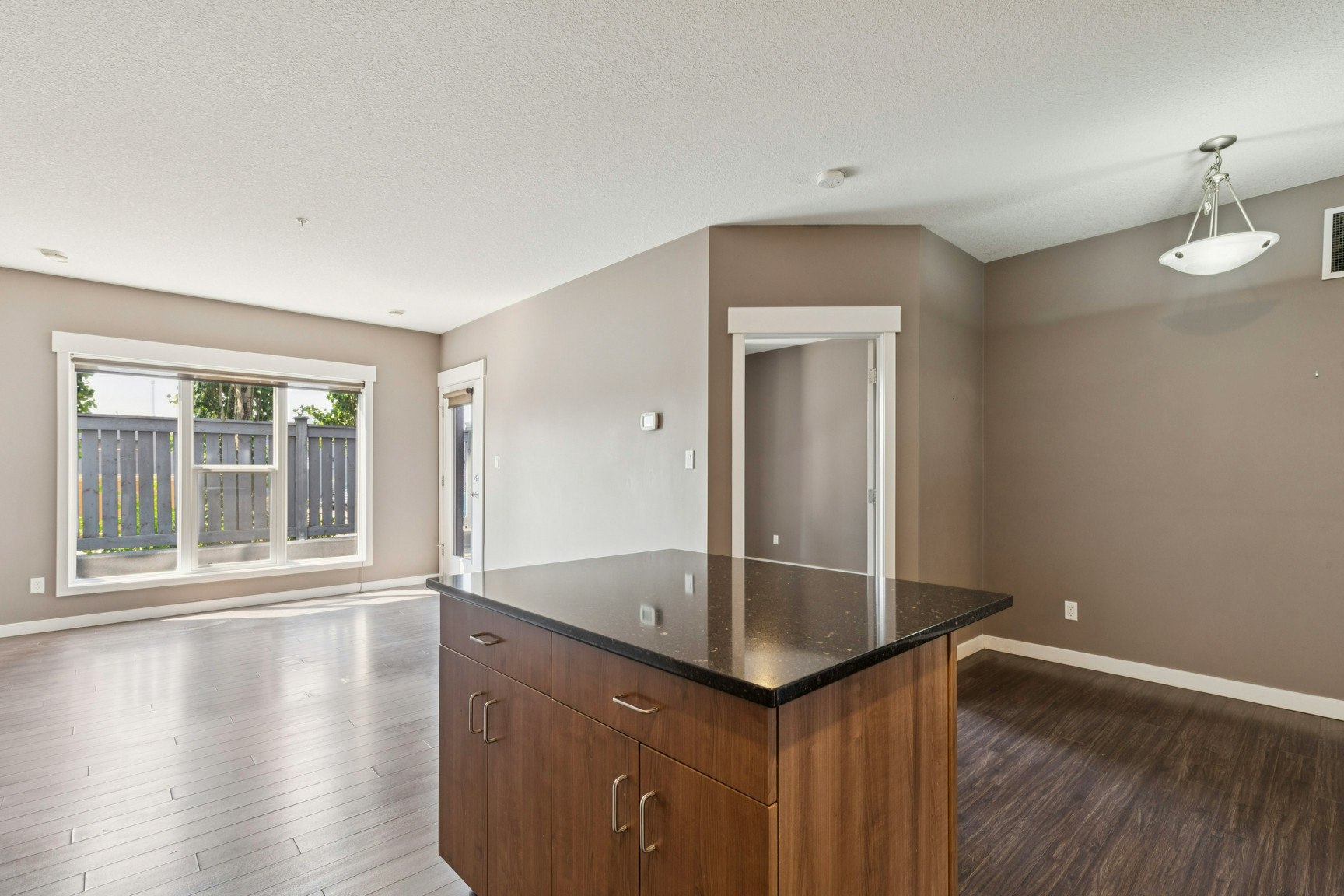 10518 113 Street, Edmonton, AB, T5H 0C6 - 3