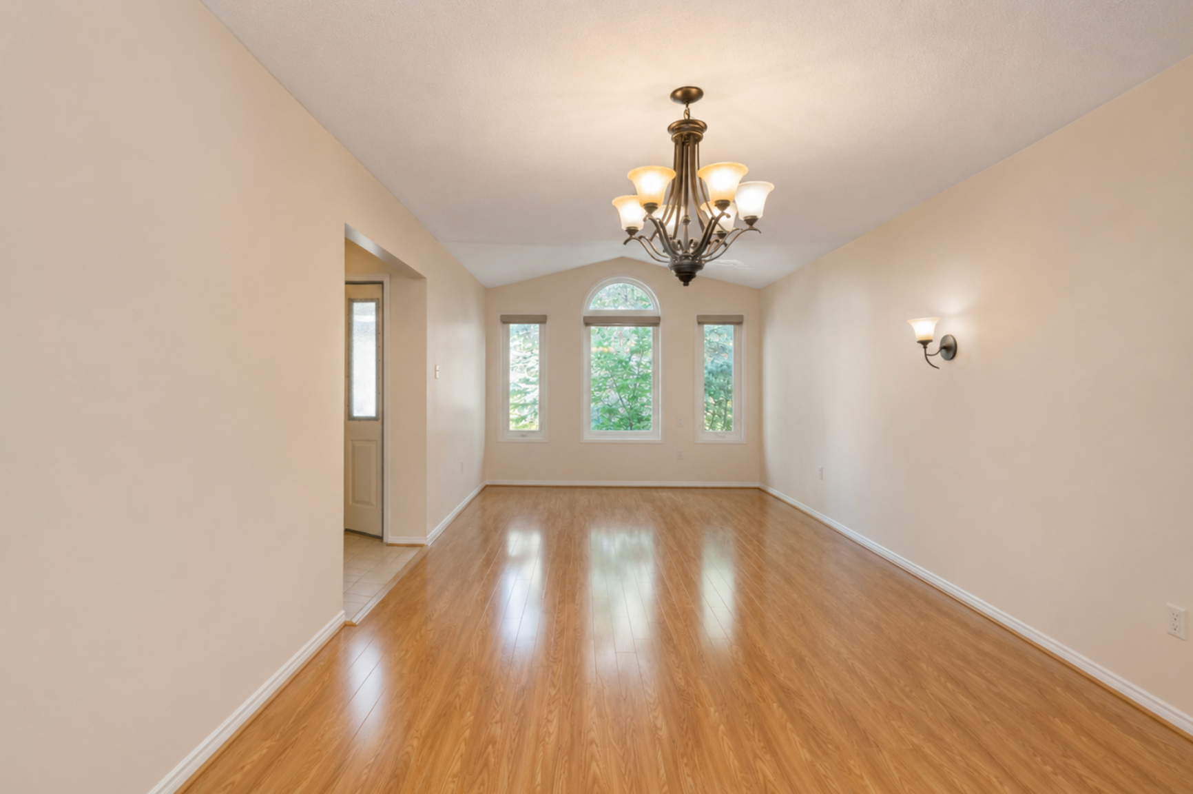 50 Chalmers Drive, Barrie, ON, L4N 8A4 - 5