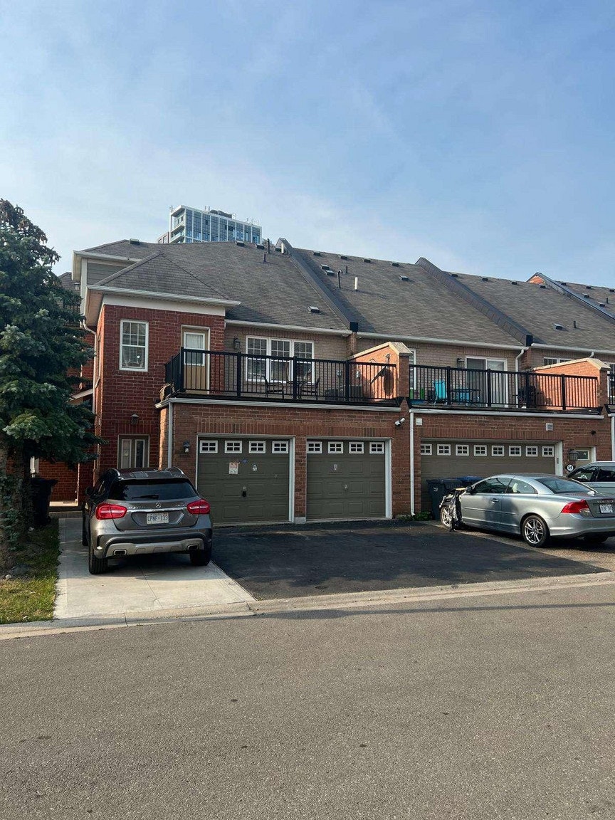 52 Commuter Drive, Brampton, ON, L7A 0S5 - 2