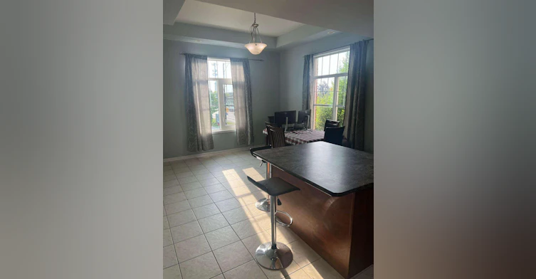52 Commuter Drive, Brampton, ON, L7A 0S5 - 7