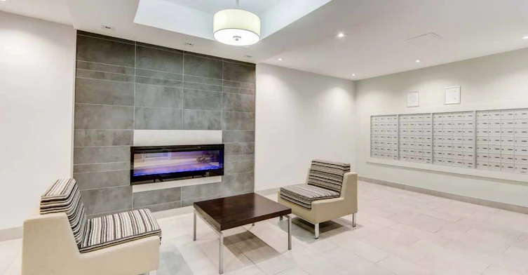 145-212-147 Wellington Street West, Aurora, ON, L4G 3M1 - 13
