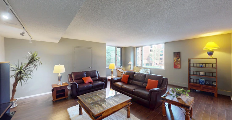 500 Eau Claire Avenue Sw, Calgary, AB, T2P 3R8