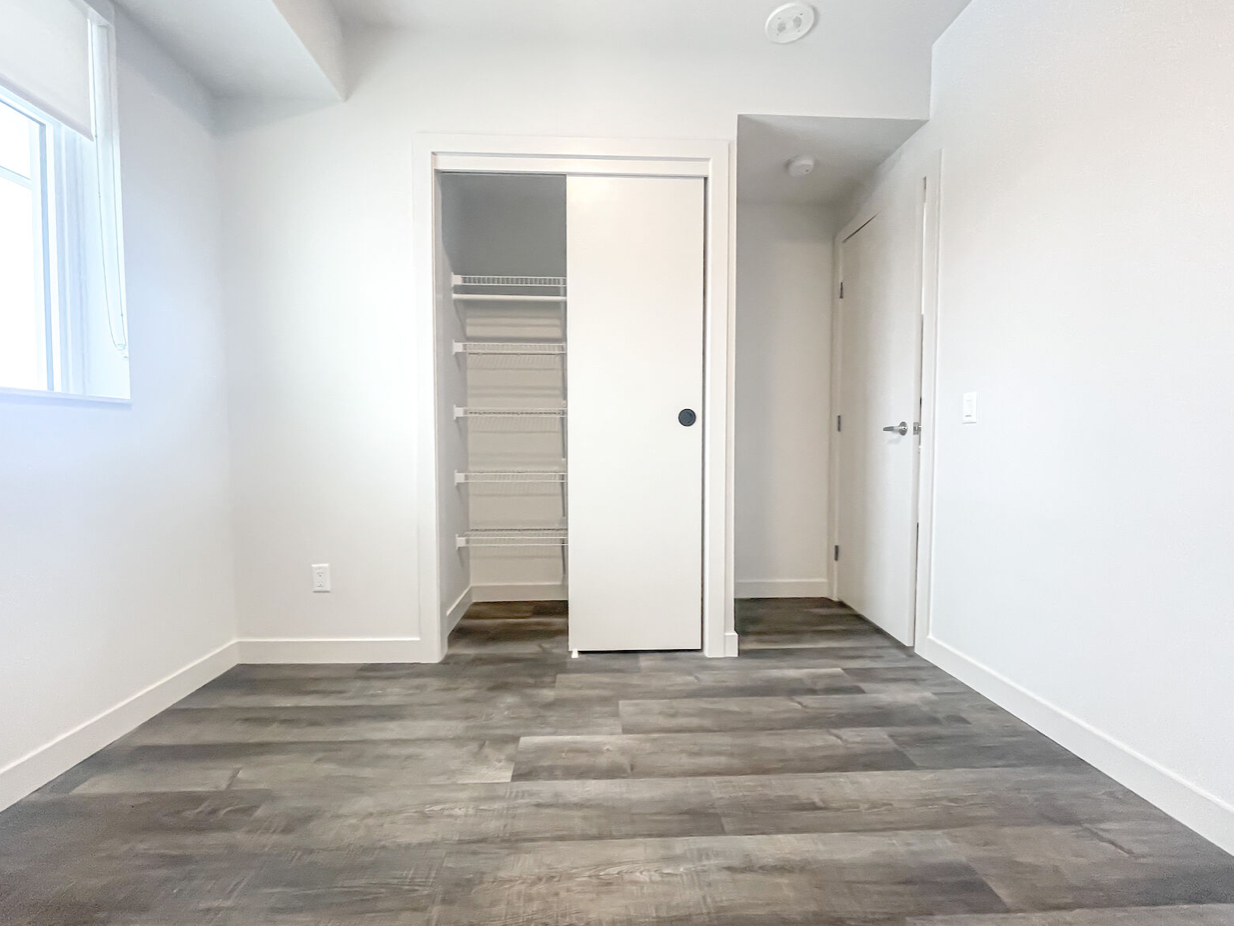 1107 Gladstone Road Northwest, Calgary, AB, T2M 3T1 - 10