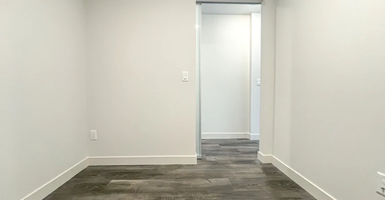 1107 Gladstone Road Northwest, Calgary, AB, T2M 3T1 - 8