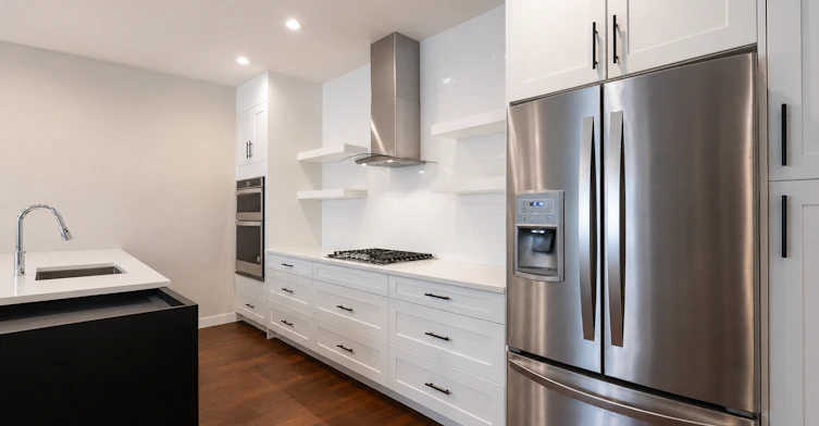 2-4423 Bowness Road Northwest, Calgary, AB, T3B 0A7 - 9
