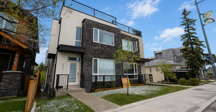 2-4423 Bowness Road Northwest, Calgary, AB, T3B 0A7 - 26