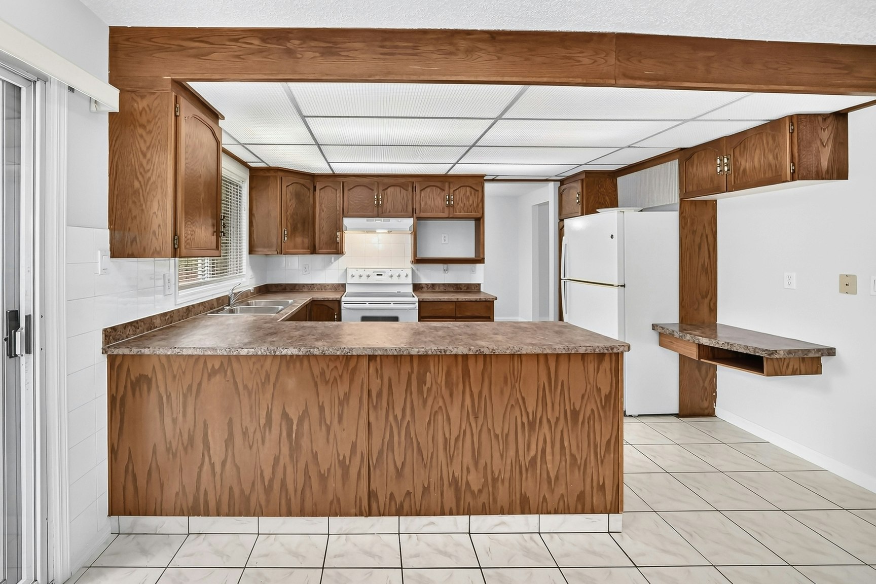 9843 188 Street Nw, Edmonton, AB, T5T 4H3 - 9