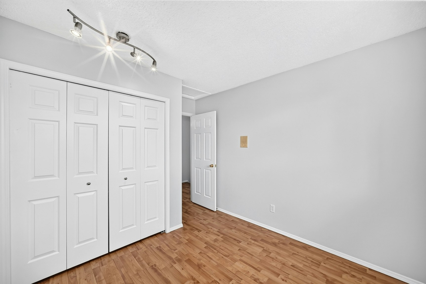 9843 188 Street Nw, Edmonton, AB, T5T 4H3 - 59