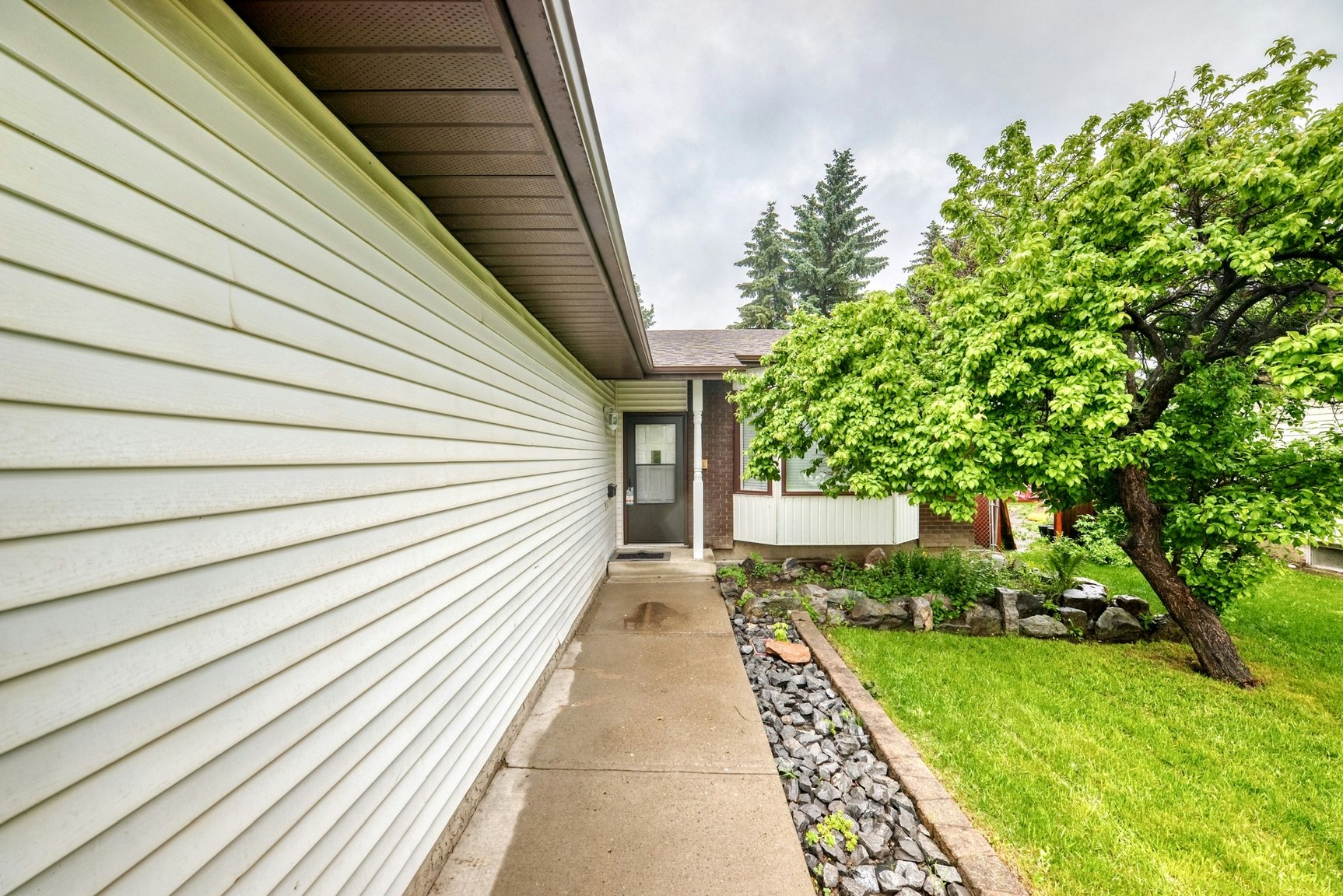 9843 188 Street Nw, Edmonton, AB, T5T 4H3 - 4