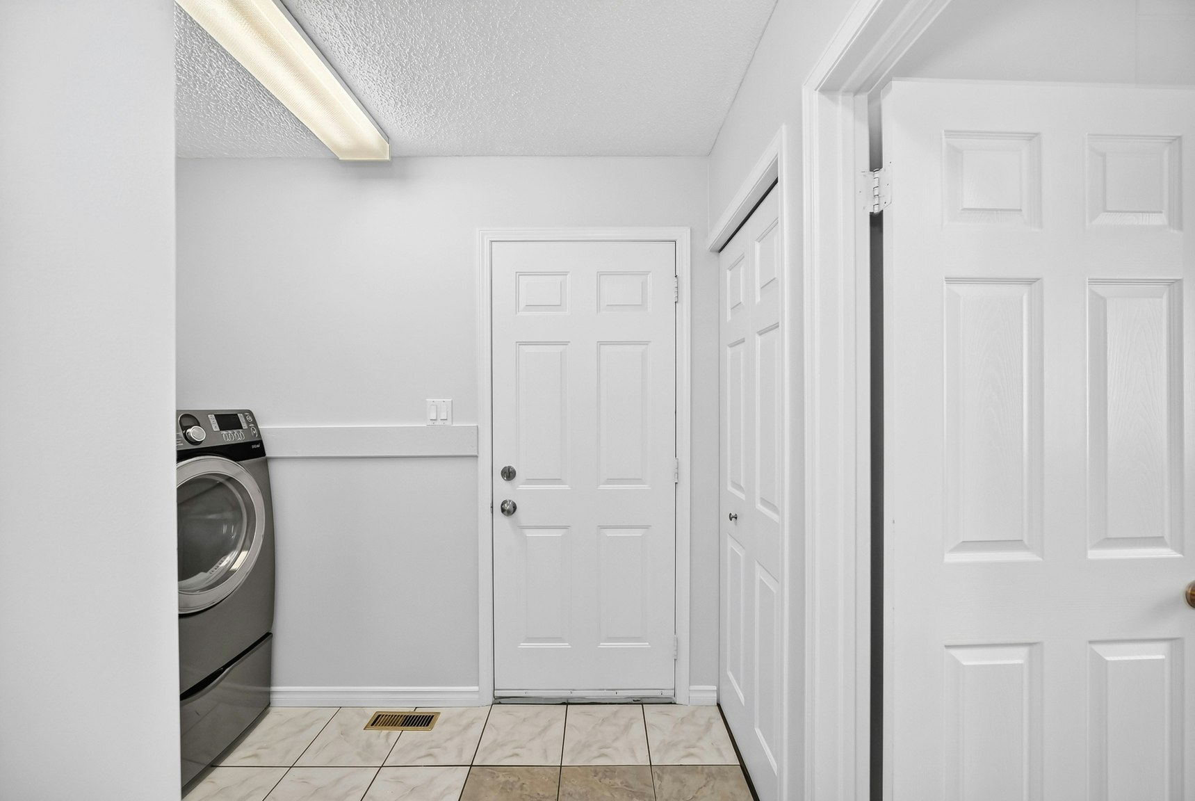 9843 188 Street Nw, Edmonton, AB, T5T 4H3 - 38