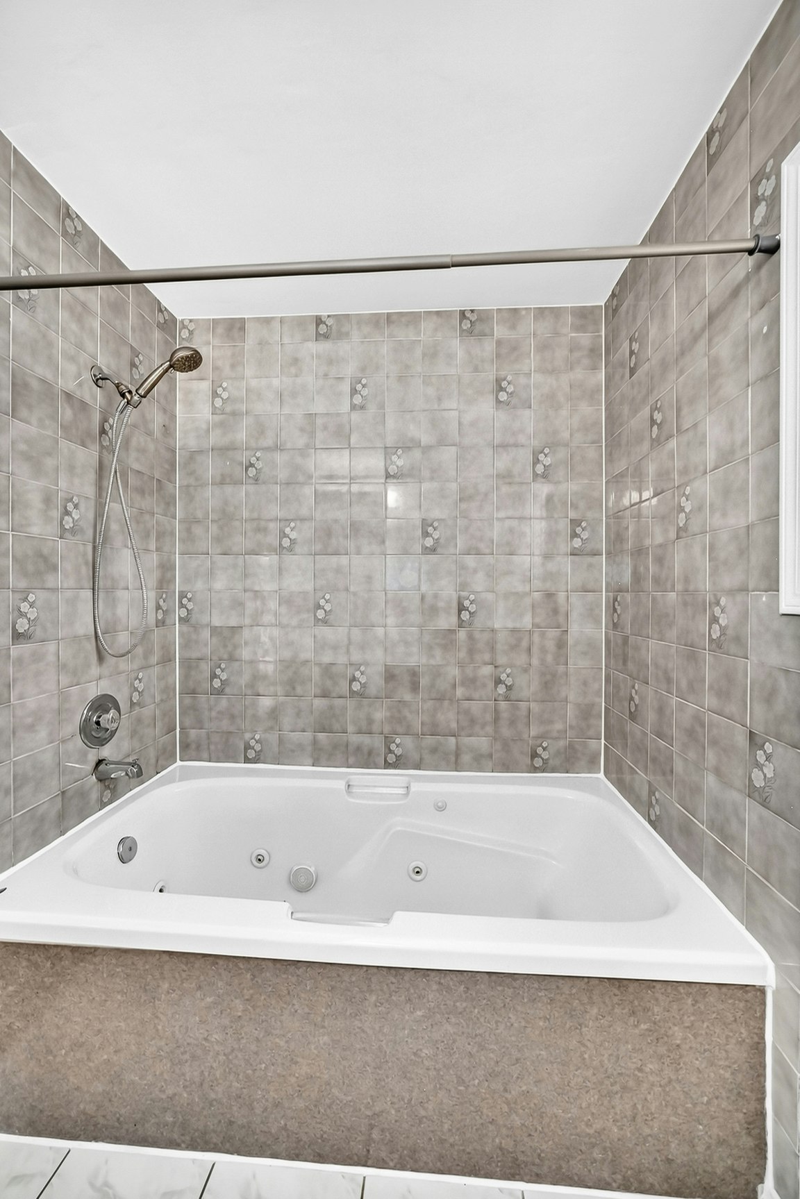 9843 188 Street Nw, Edmonton, AB, T5T 4H3 - 55