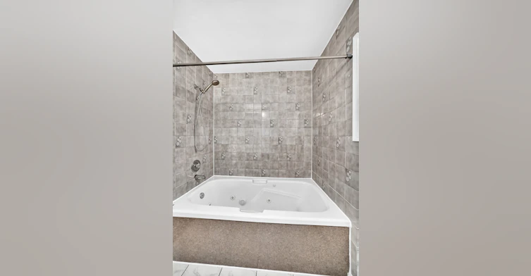 9843 188 Street Nw, Edmonton, AB, T5T 4H3 - 55