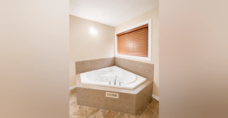 7550 Speaker Way Northwest, Edmonton, AB, T6R 0P1 - 22