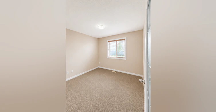 7550 Speaker Way Northwest, Edmonton, AB, T6R 0P1 - 11