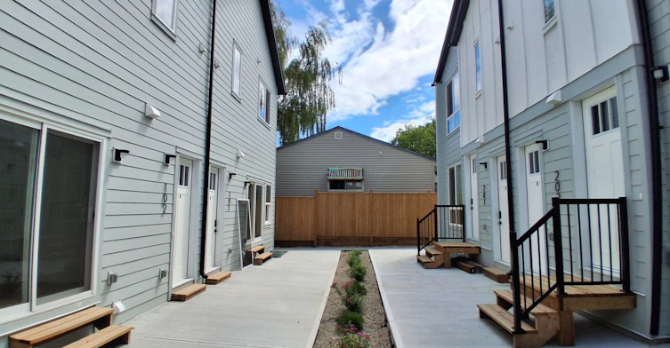 101R-2539 Morley Trail Northwest, Calgary, AB, T2M 4G6 - 2