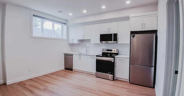 101R-2539 Morley Trail Northwest, Calgary, AB, T2M 4G6 - 4