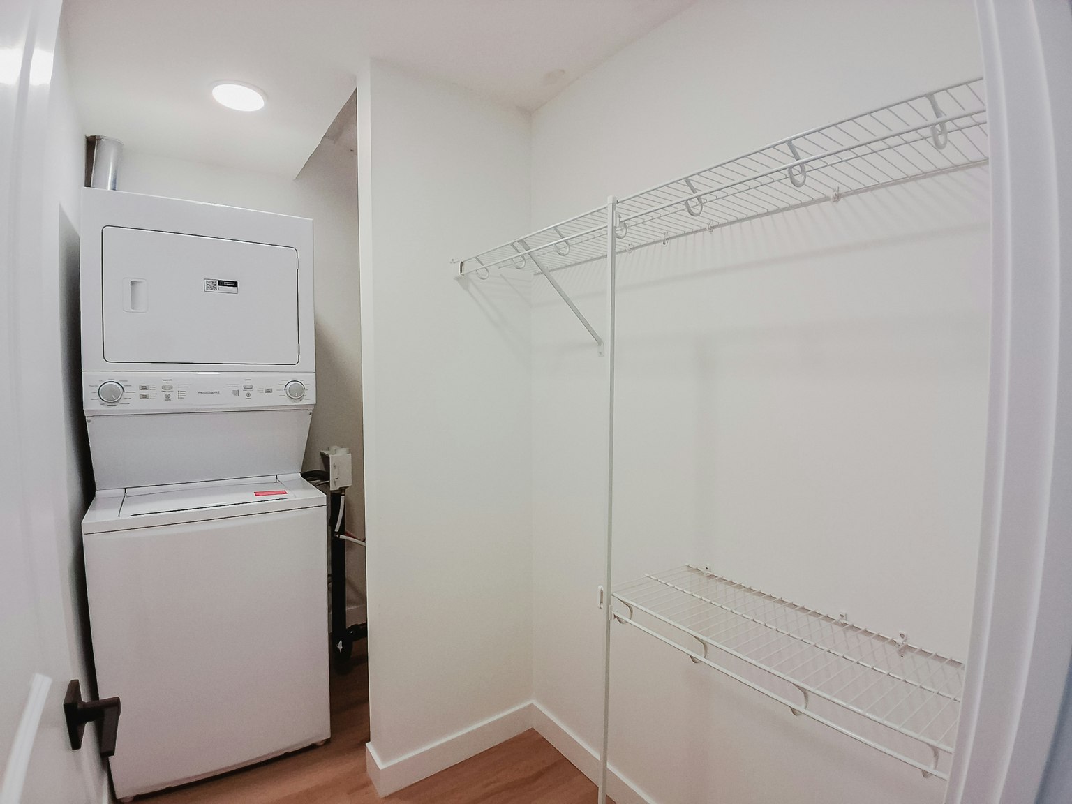 101R-2539 Morley Trail Northwest, Calgary, AB, T2M 4G6 - 9