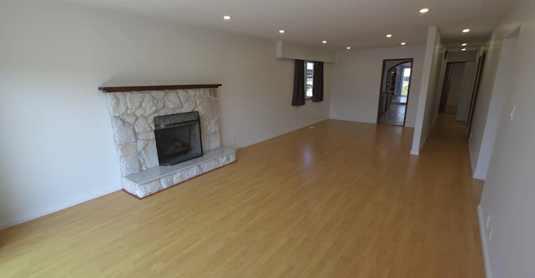 3551 Oxford Street, Vancouver, BC, V5K 1P2 - 2
