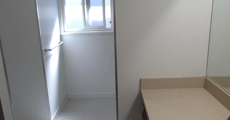 3551 Oxford Street, Vancouver, BC, V5K 1P2 - 14