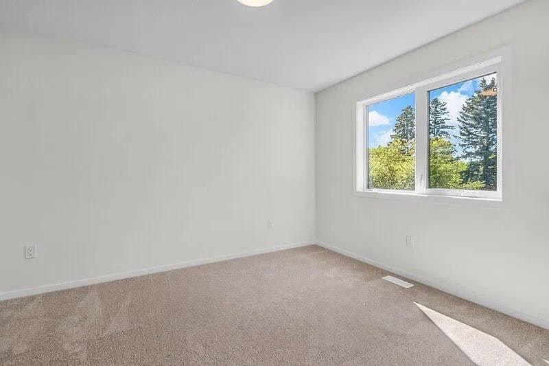 2-15954 106 Avenue Northwest, Edmonton, AB, T5P 0W7 - 12