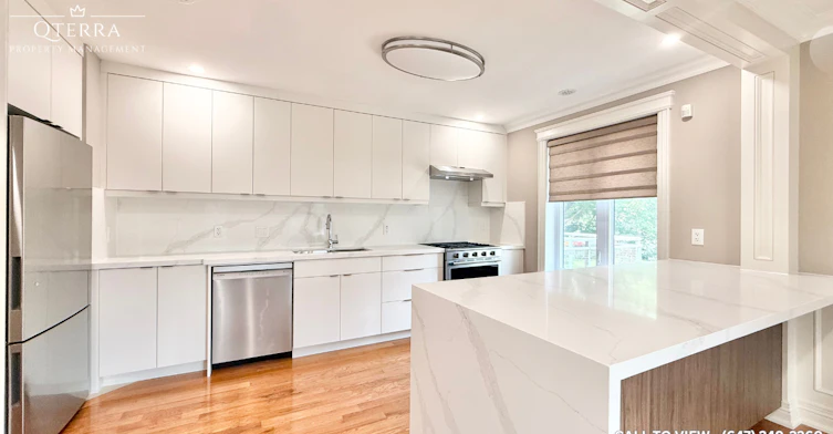 2A-61 Oldham Road, Toronto, ON, M9A 2B9 - 2