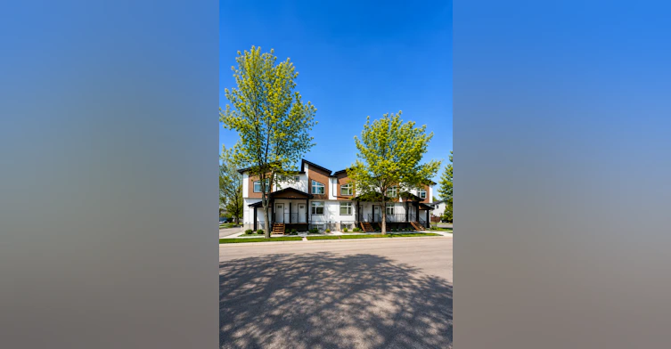 2-15330 104 Avenue Northwest, Edmonton, AB, T5P 2H9 - 3