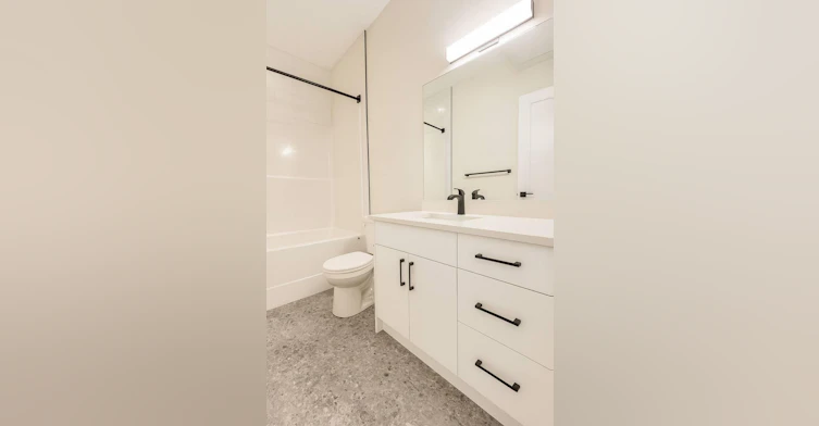 1-10050 86 Avenue Northwest, Edmonton, AB, T6E 2L9 - 20