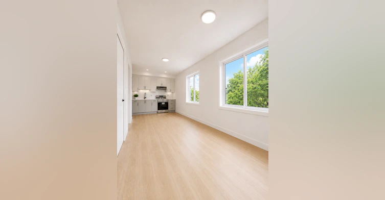 1-10050 86 Avenue Northwest, Edmonton, AB, T6E 2L9 - 5