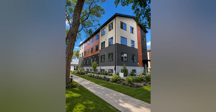 2-10050 86 Avenue Northwest, Edmonton, AB, T6E 2L9 - 2