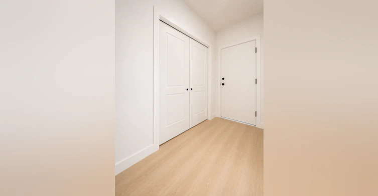 2-10050 86 Avenue Northwest, Edmonton, AB, T6E 2L9 - 8