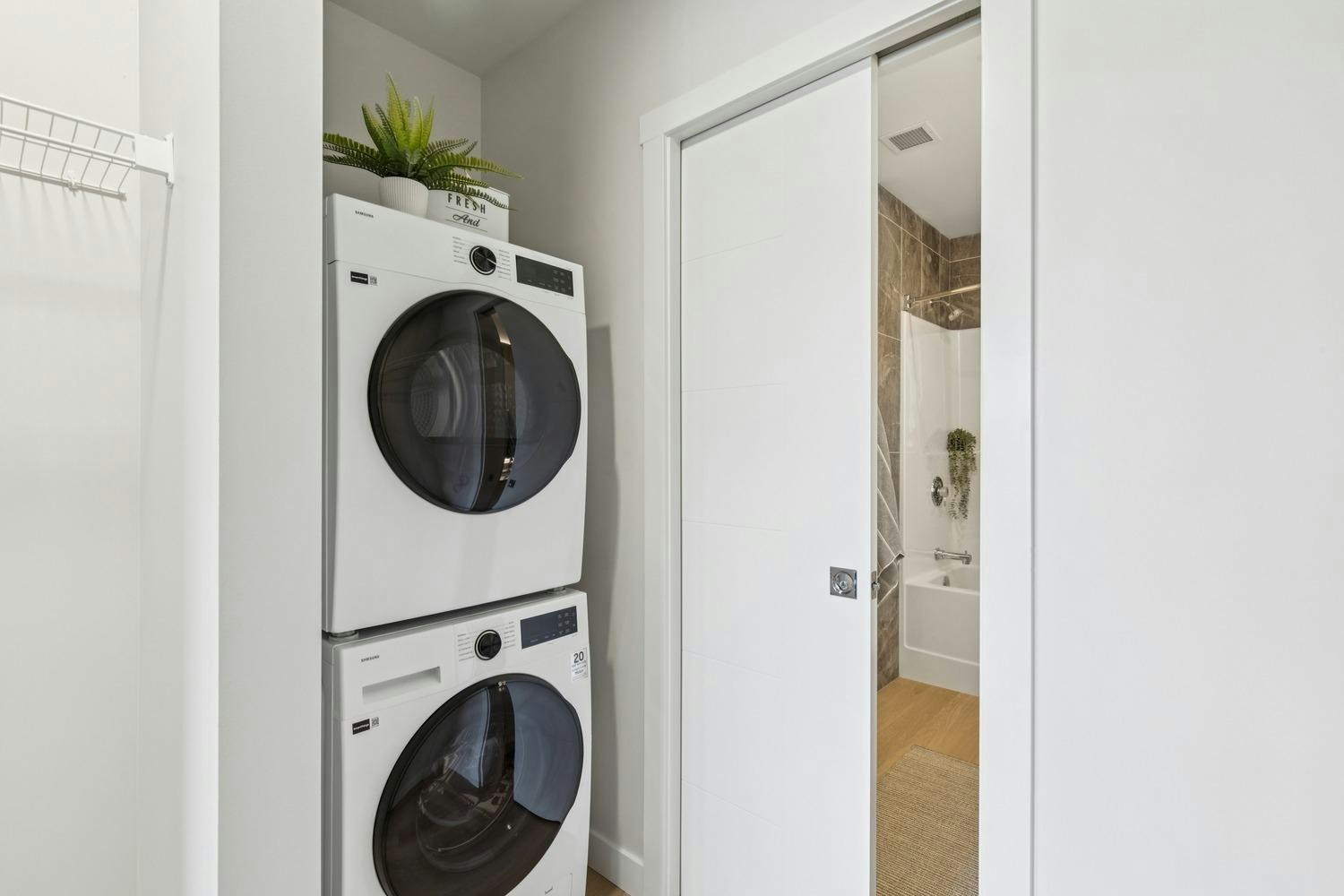 11830 26 Avenue Southwest, Edmonton, AB, T6W 3R3 - 28