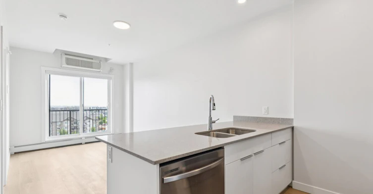 11830 26 Avenue Southwest, Edmonton, AB, T6W 3R3 - 4
